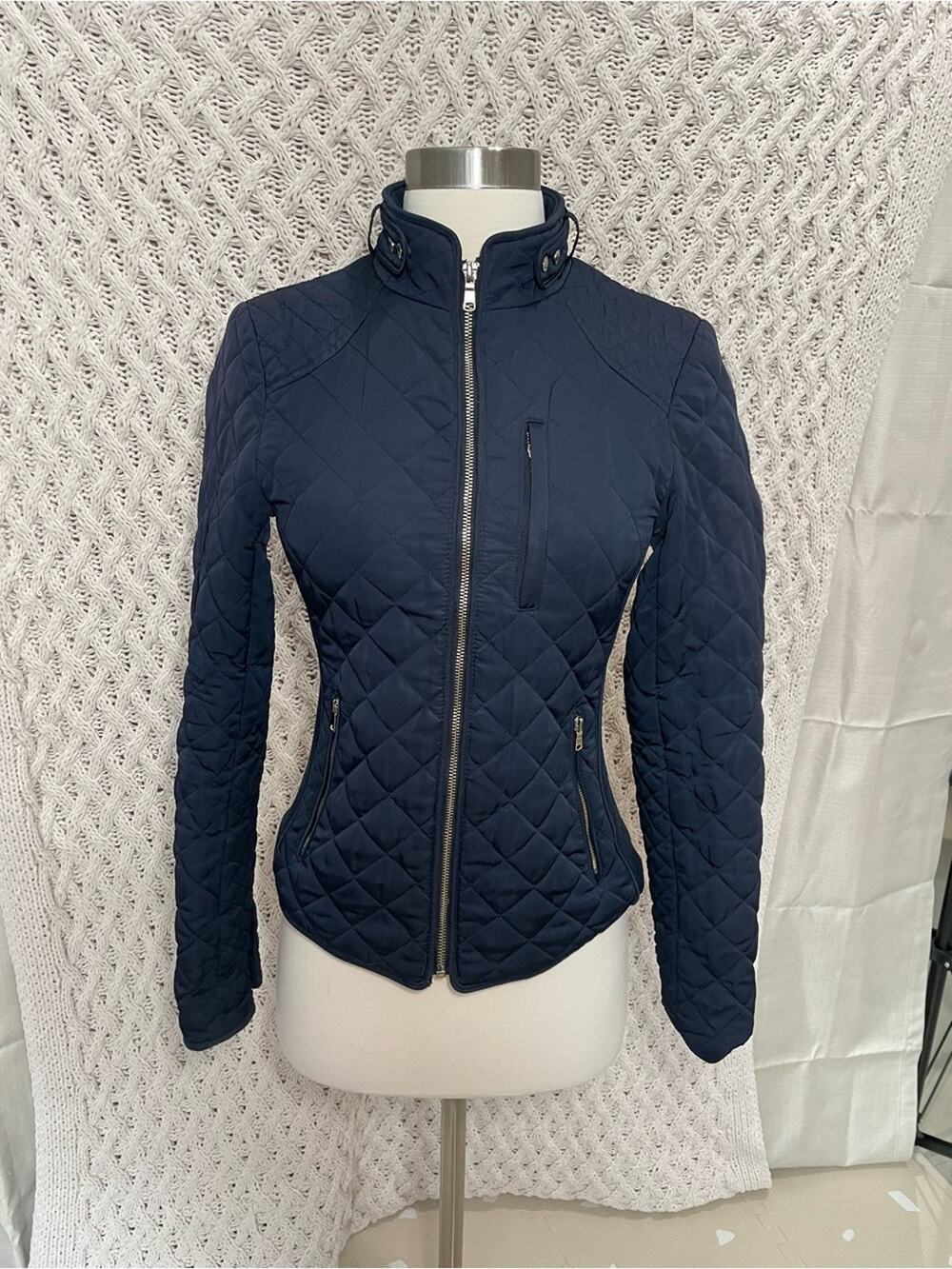 Zara Woman Quilted Navy Zip-Up Jacket size xs